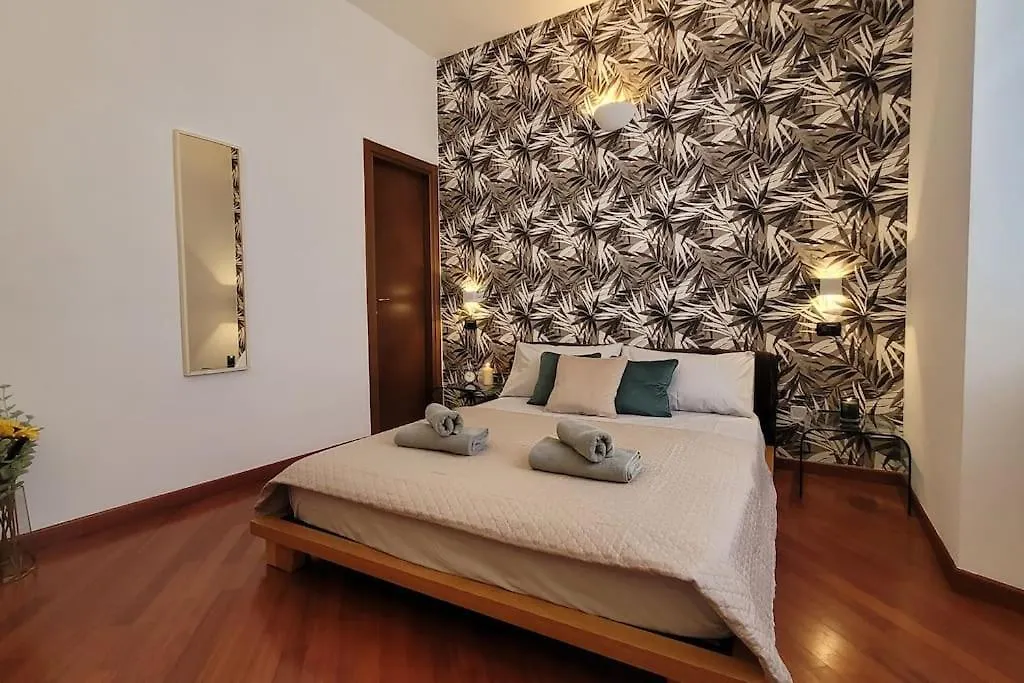 Apartment Navigli-Centro Stylish Suite In Design District Milan